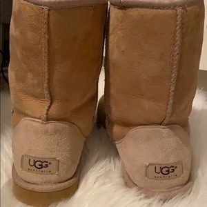 UGG Classic Short Boot